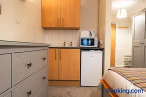 Luxury En-Suite Room 1 in Blewbury Oxfordshire - Image 2