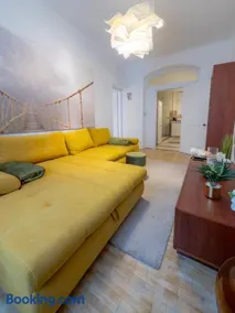 Apartment Castle Bazaar - Image 2