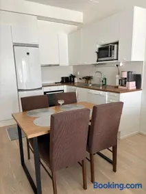 Modern Apartment nearby Airport - Image 2