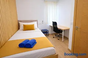 Apartamento Turístico Ciudad Jardín - Nervión. - Image 2