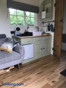 Hexhamshire Shepherd Hut - Image 2