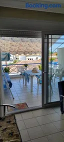 Sunflower Apartment - Image 2