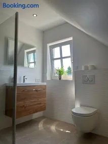 Neuwertige gemütliche Wohnung - Image 2