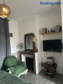 Cosy Flat 2 eme étage vue château Loire à velo - Image 3