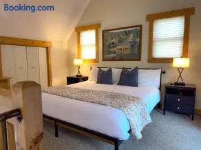 Lay Lodge at Falling Water Resort - Image 4