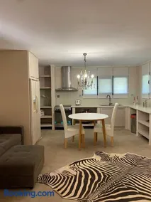Wave Rider Villa - Image 2