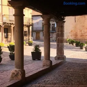 La consulta de Paloma, Plaza encanto historico - Image 1