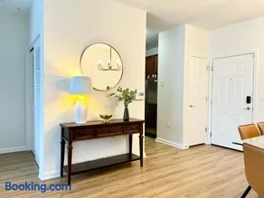 Luxury Condo Near NYC, MetLife & American Dream - Image 5