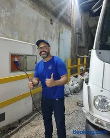 Hotel Gran Solar Com estacionamento para Caminhão com ponto de tomada para baú frigorífico - Image 1