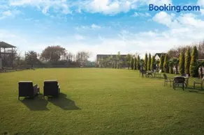 Falak Farms- Villa With Pool,Jacuzzi In Chandigarh - Image 3