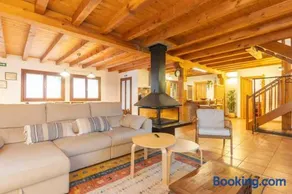 Casa Eizaola | Naturaleza y Encanto en Etxalar - Image 2