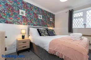 Village Bolt Hole Near Redcar - Image 2