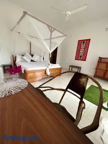 Shamba Lodge - Image 3