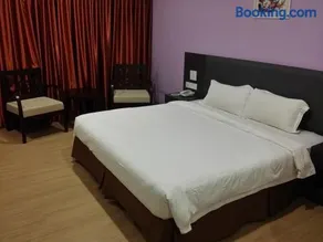 MJ Hotel - Image 4