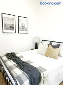 Panoramic Condo - Image 4