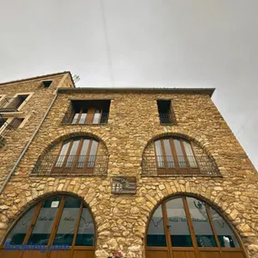 Hostal Centre Del Montsec - Image 1