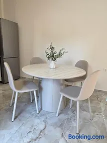 BLV Apartments - Image 4