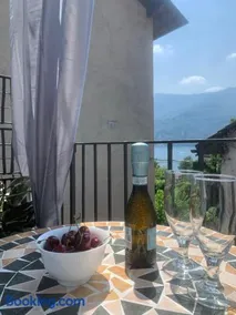 "Emozione del lago" appartamento con balcone a due passi dal lago - Image 1