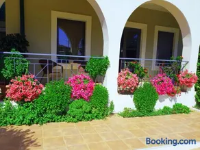 Eleana Boutique Hotel & Blue Infinity - Image 2