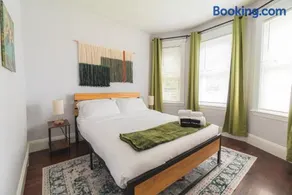 Boston 3BD-Walk to Train station-Beach-Near Airport - Image 2