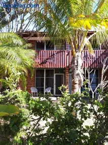 Villa Eight - Image 2
