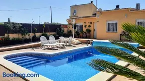 Chalet con piscina privada y barbacoa - Image 3