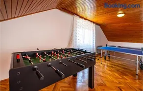 Five-Bedroom Holiday Home In Suhovare - Image 5