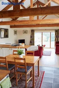 Dallow Hall Barns - Image 2
