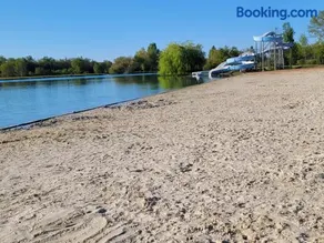 Lake Villa Castéra-Verduzan - Image 1