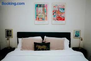 Luxury 2BR Apartment with Pool, Balcony & Parking - Image 2