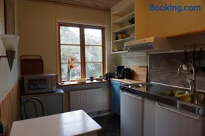 Lägenhet med fri parkering - Image 2
