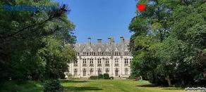 Charmant STUDIO au Calme Tout Confort Dans Château Néo Gothique proche ZENITH COMET ORLEANS Parking Voiture Gratuit WIFI Haut Débit Rue des Montées - Image 1