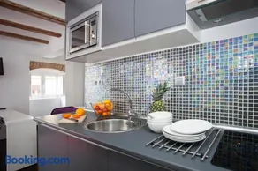 Apartment Boutique - Image 3