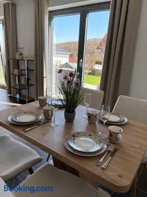 Gemütliche Ferienwohnung mit Sonnenterrasse - Image 1