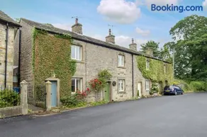 Ivy Cottage - Image 1
