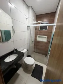 Apartamento no centro, acomoda até 4 pessoas - Image 2