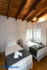 Akrolithia Guest House - Image 3