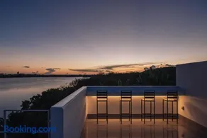 Villa M BAYFRONT YONAHA -Pool&Sauna Retreat- - Image 2
