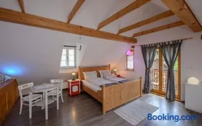 Rustic House 13 - Image 2
