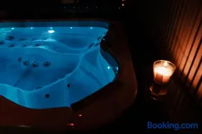 Reims In Love Jacuzzi et Sauna Appartement 3 - Image 3