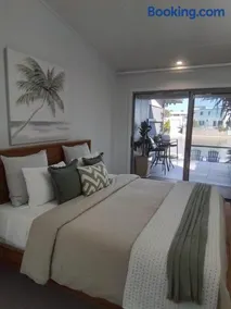 Studio 21 Waterfront - Image 1