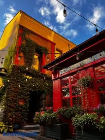 Shoemaker Irish Pub & Accommodation - Image 5