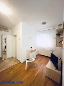 Apartman Zagreb Jarun - Image 3