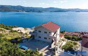One-Bedroom Apartment Klek With Sea View 02 - Image 3