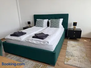Chic Apartments SRL- Etaj 2-City Center - Free Wifi AC - Image 2