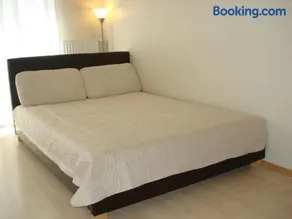 Riga Apartment Brivibas with Private Parking - Image 2
