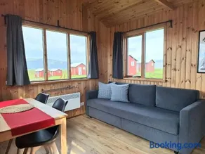 Lambhus Glacier View Cabins - Image 3