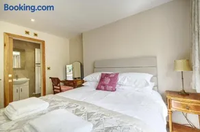 The Apartment Garth House - Image 3