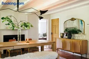 Stylish Rural Sanctuary Perfect for Every Season! - Image 1