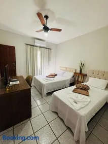 Apartamento amplo, no centro, aconchegante e completo - Image 2
